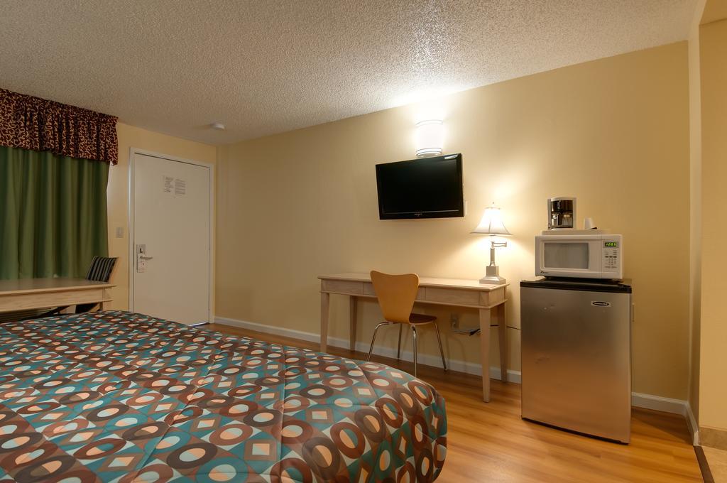 Vagabond Inn Bakersfield North Εξωτερικό φωτογραφία
